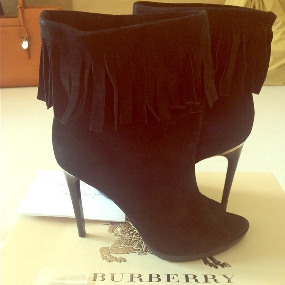 Burberry high heels - Picture 1 of 6